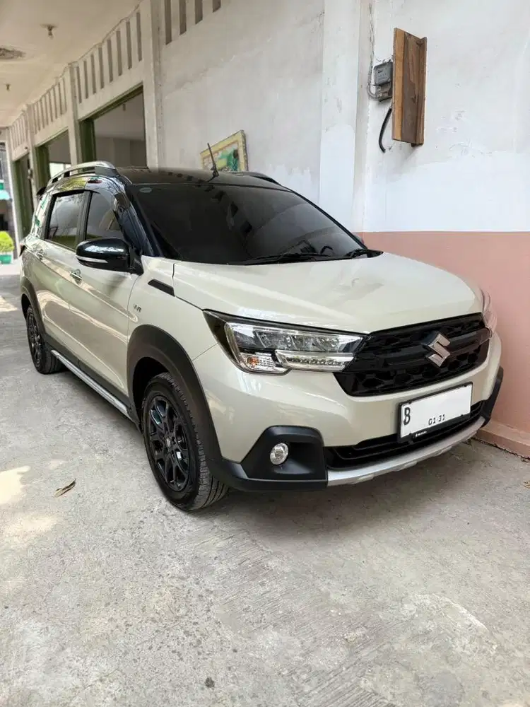 XL7 Alpha Hybrid 2026 Ivory AT Low KM 1 rb Perak [Harga Cash]
