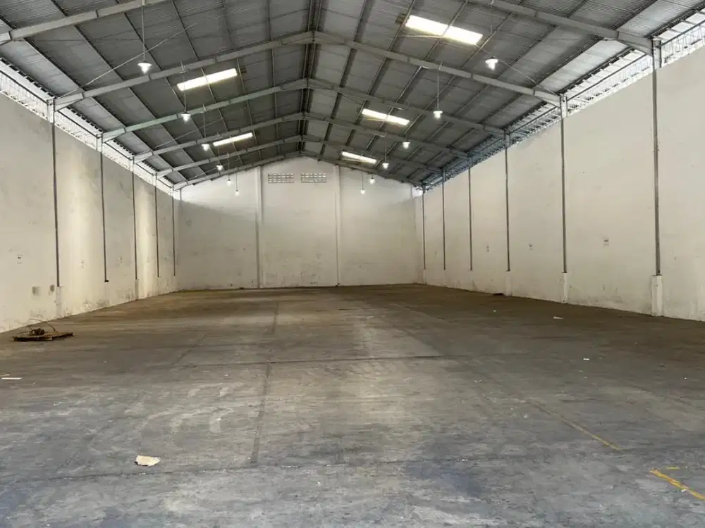 Gudang di Kawasan Industri Candi