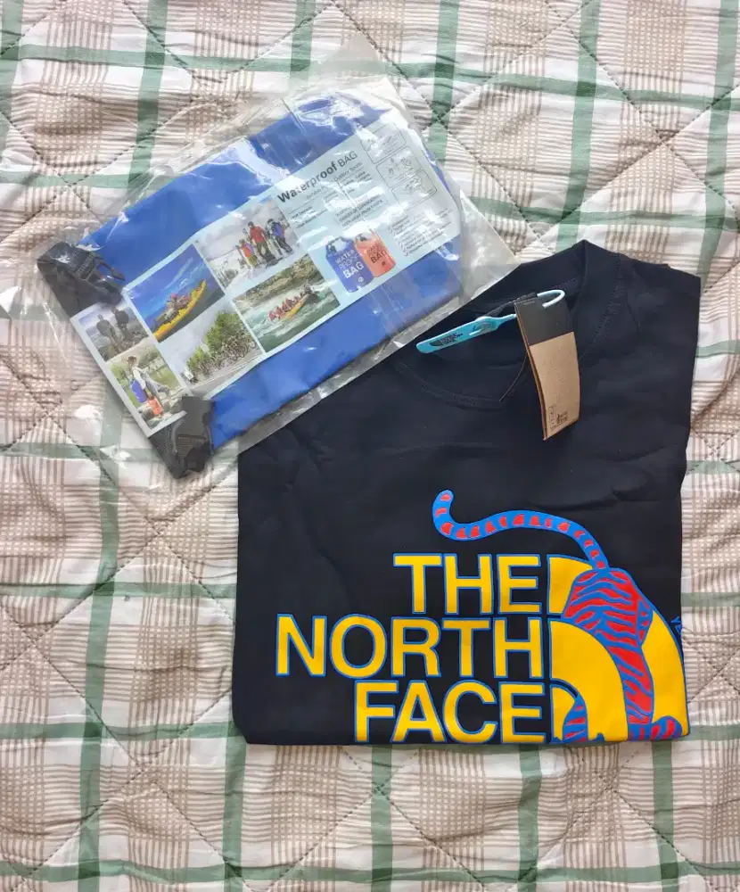 T-shirt  The North Face size L