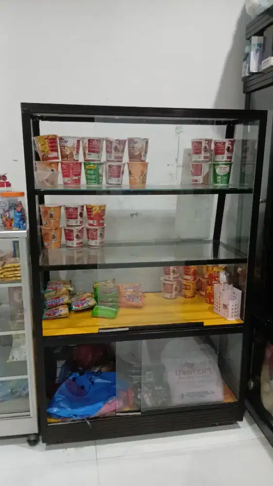 Etalase Dagang Kue/ Nasi Uduk