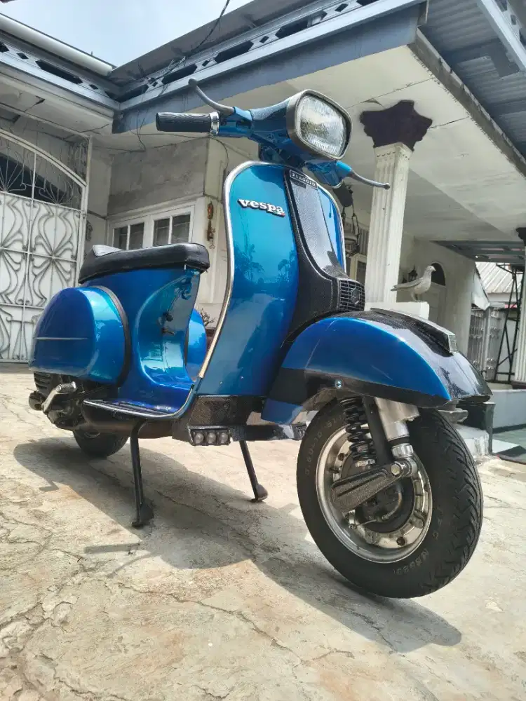 Vespa Strada 86 Restorasi