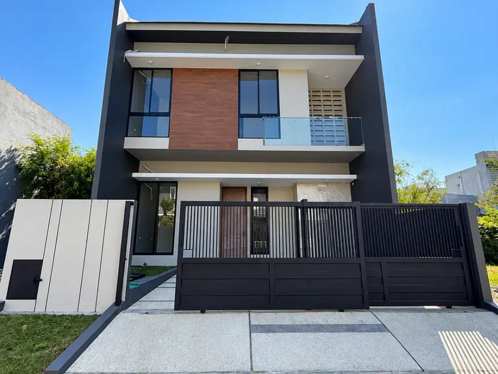 Nego! 2 LT! Dijual Rumah Pakuwon City! Under 3 M! Siap Huni