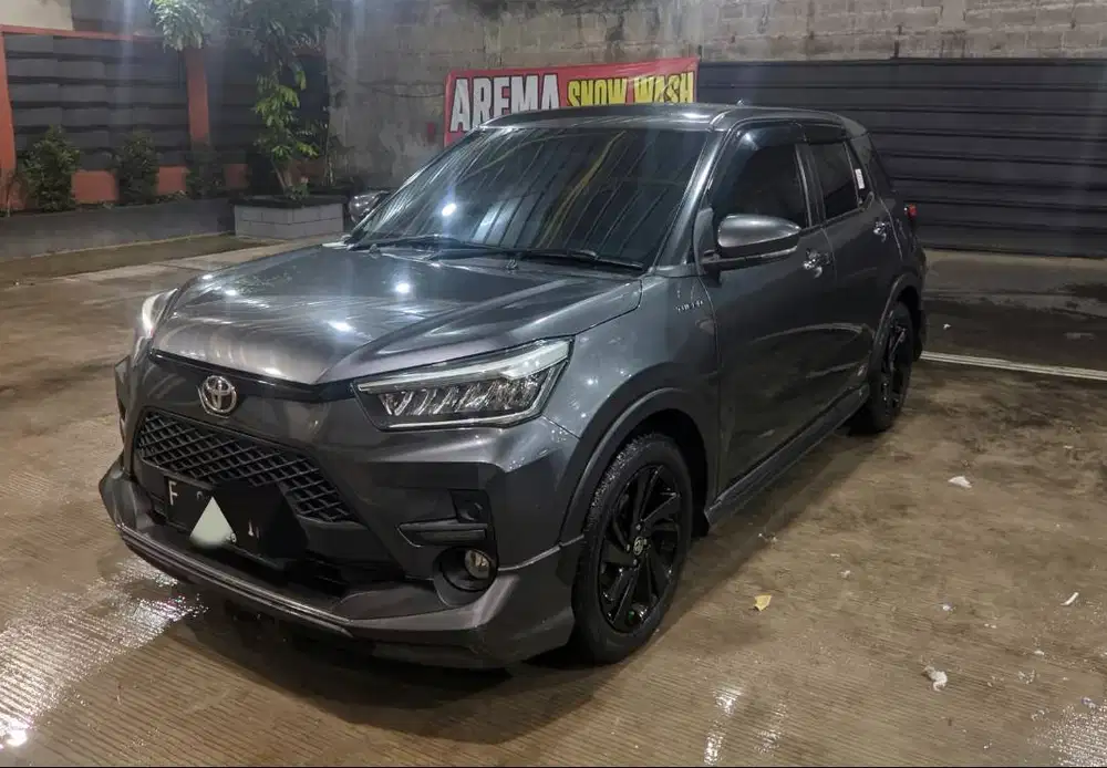 Dijual CEPAT Toyota Raize GR Tahun 2021 Matic