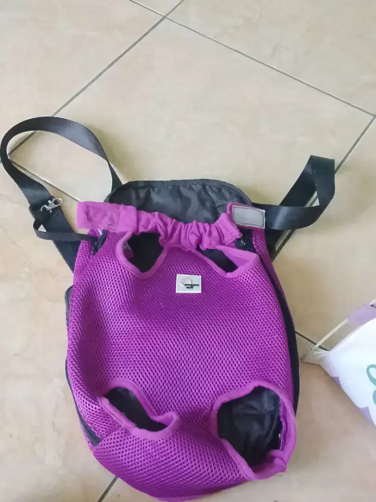 Tas Gendong depan kucing