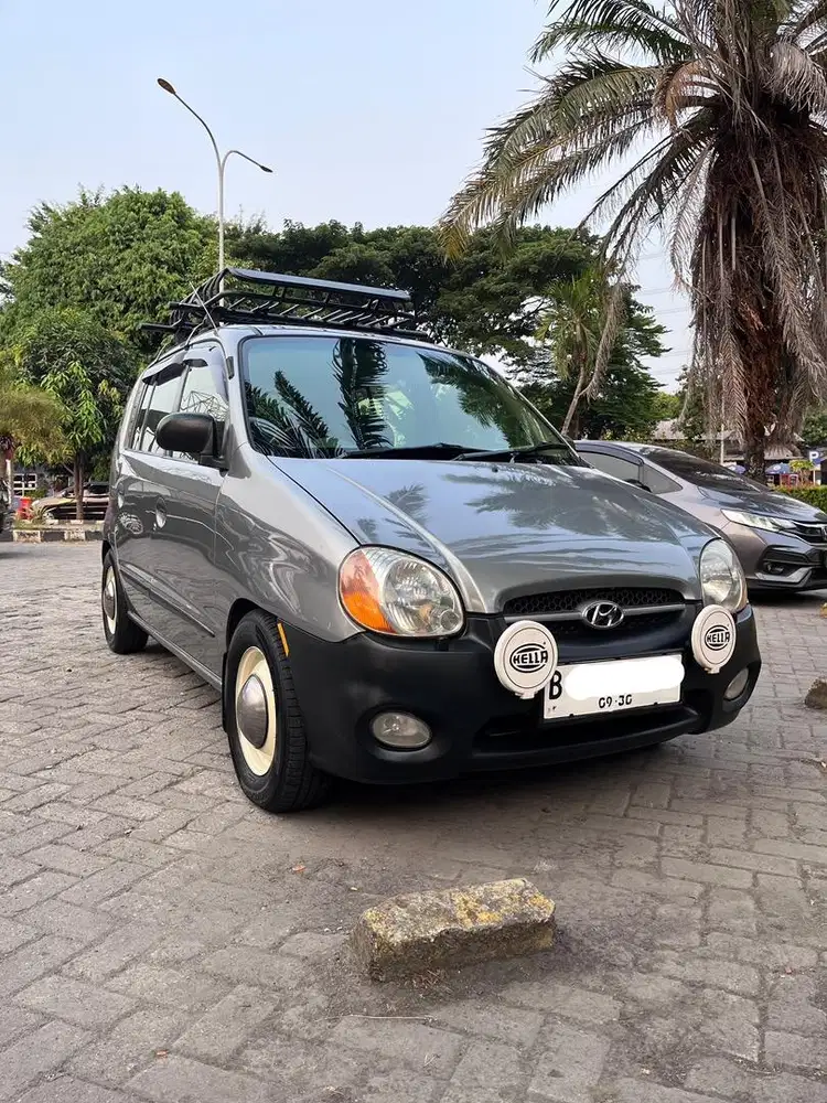 Hyundai Atoz kalcer tahun 2000 Matic, silver abu, siap pakai nongki