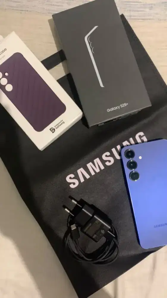 Samsung Galaxy S25 plus