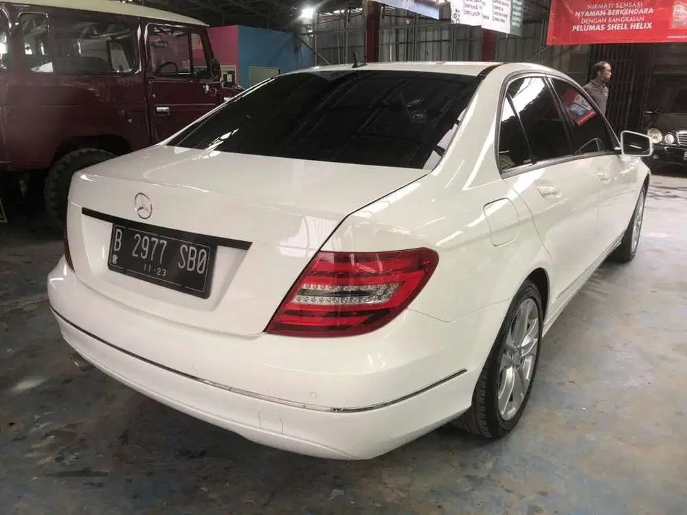 Mercedes-Benz C200 2013 Bensin