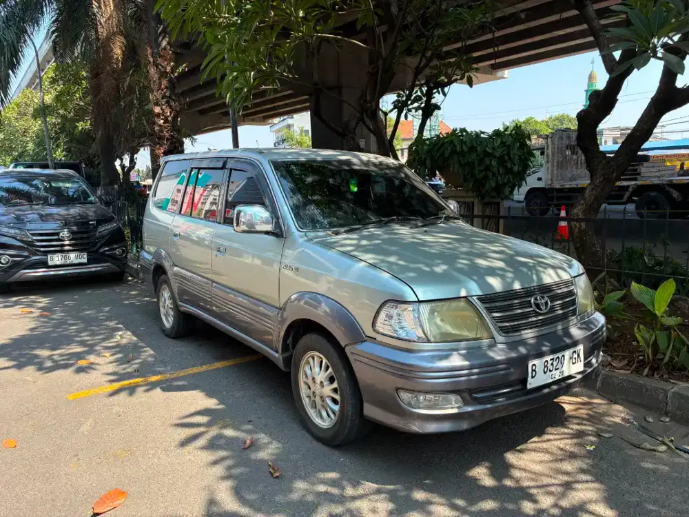 Kijang Krista 2.0 AT Bensin 2003