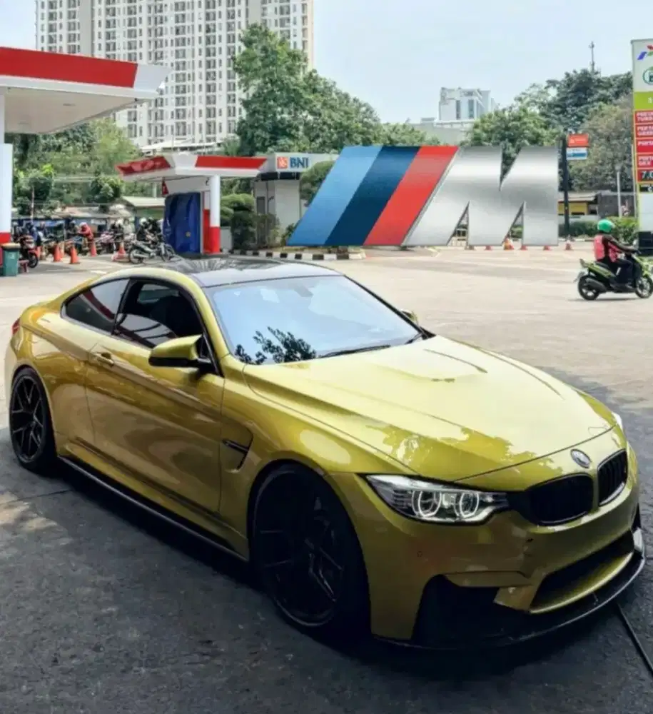 MURAH. BMW M4 F82 MODIF 200JT 2015 Coupe M Sport 2014 m2 cls63