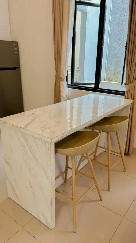 Table Island / Meja Island (Free 2 Kursi Brand Informa)