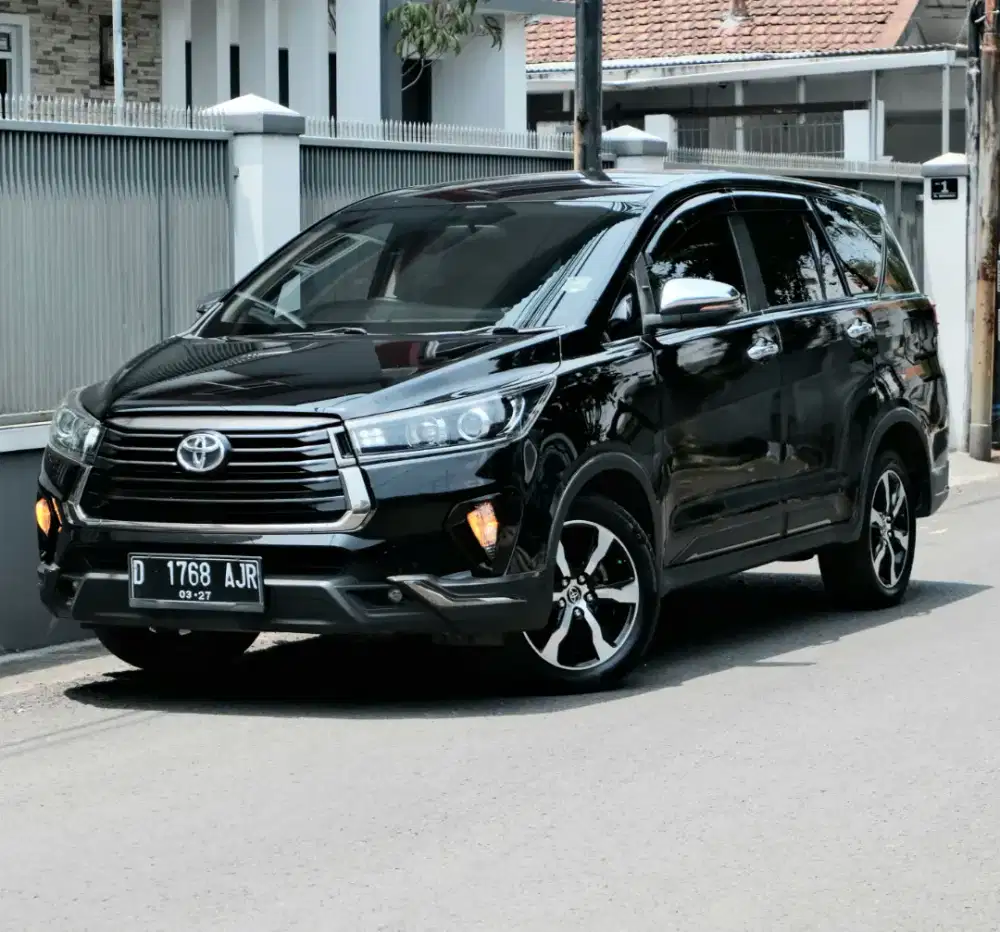 INNOVA REBORN VENTURER 2.4 AT 2022 KM 93rb RECORD TOYOTA BANDUNG