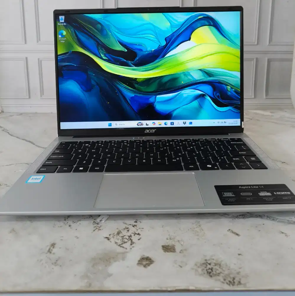 Acer aspire lite AL 14-32P Itel n150 8GB