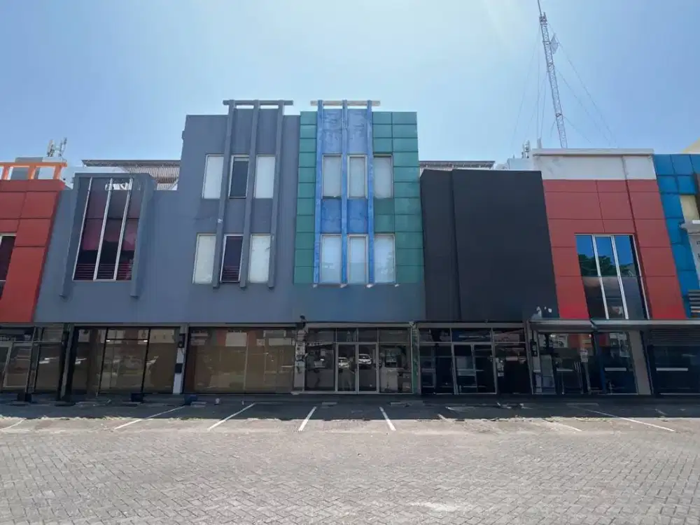 Disewakan ruko 3 lantai pakuwon town square pakuwon city