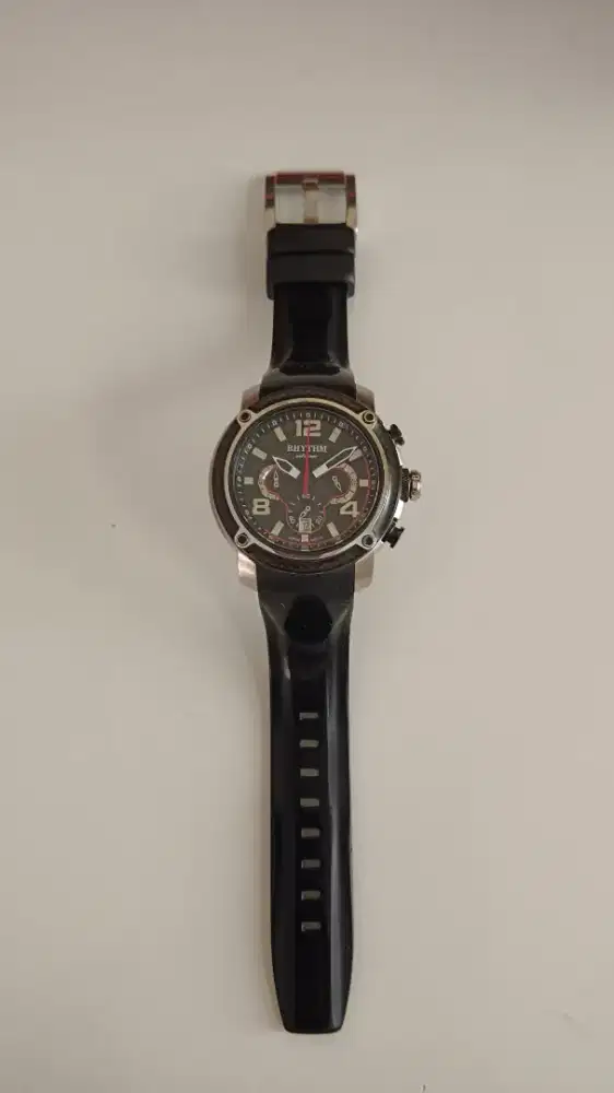 Jam tangan Rhythm