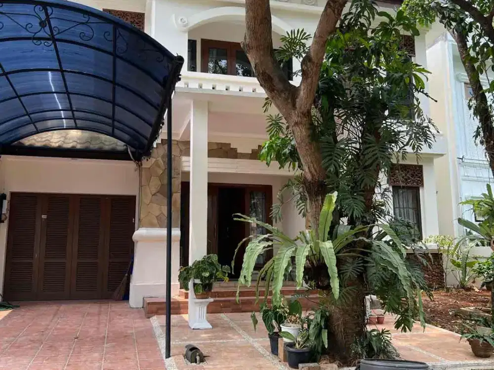 disewakan rumah full furnish ada swim pool bsd golf