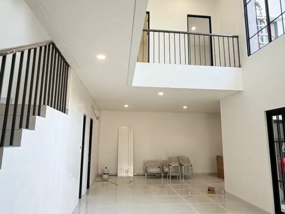 Dijual Rumah 3 Lantai Altadena Prime Gading Serpong Lebar 8x18, Harga 4 Miliaran