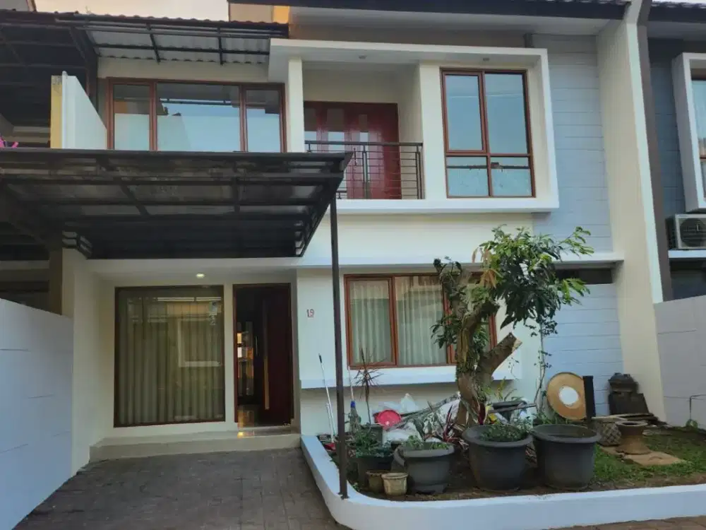 dijual rumah minimalis bagus Papyrus Garden Gegerkalong Bandung