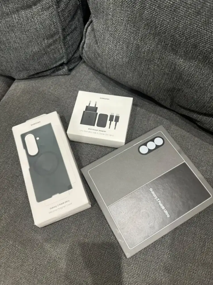 Samsung fold 8 ultra 12/512