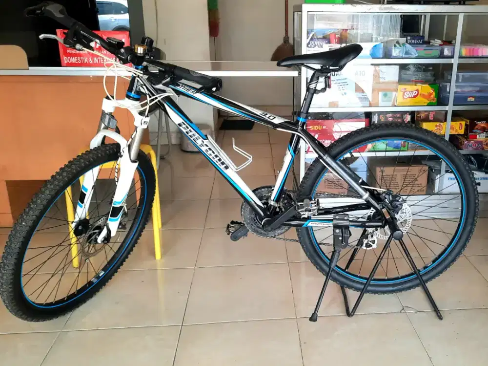 Sepeda Gunung Polygon  Premier 3