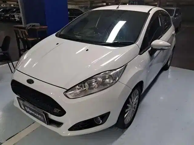Ford Fiesta 1.5 S Bensin AT 2014 Putih