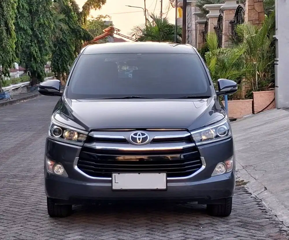 Toyota Innova 2.4 V Luxury Diesel Matic 2018 Warna Abu Abu
