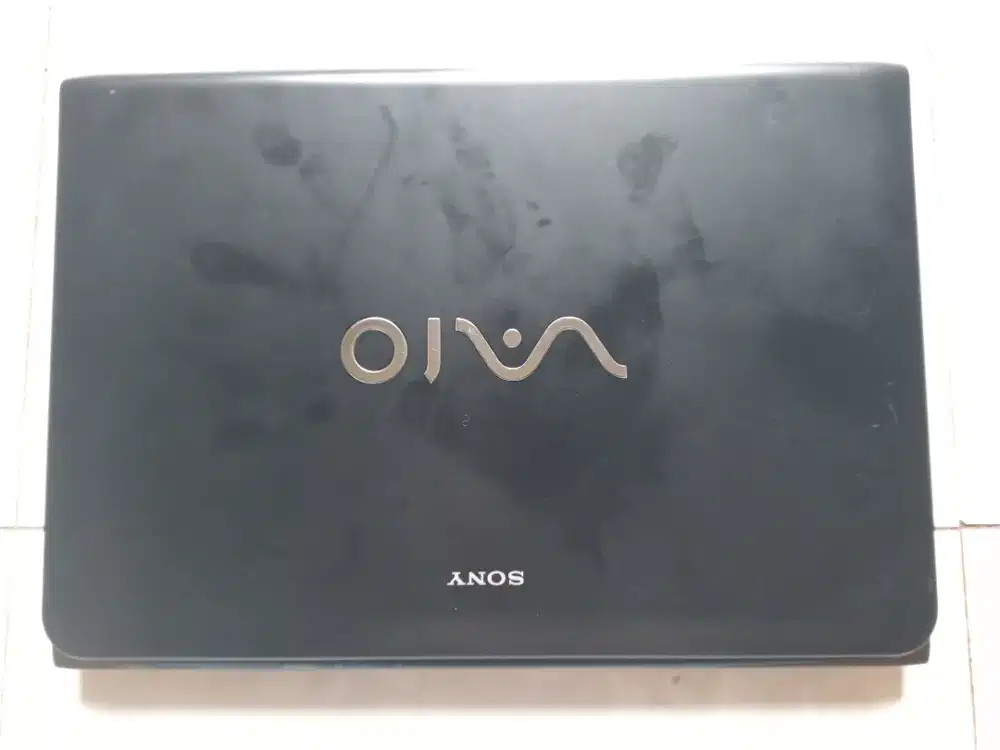 Sony Vaio / Core i5 Gen-3 / Radeon / 500Gb / 4Gb / 10Mnt-an
