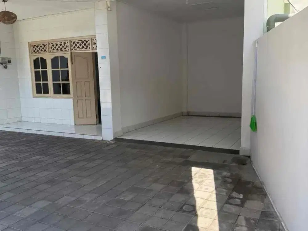 Disewakan rumah kondisi kosongan bersih di denpasar barat