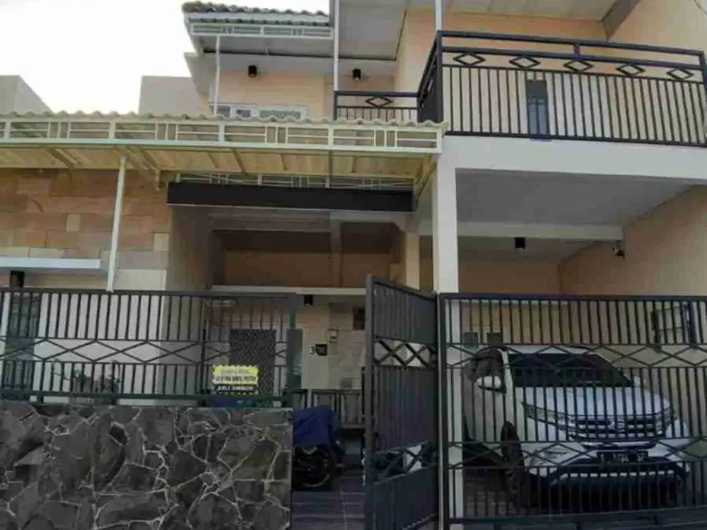 RUMAH BAGUS TERAWAT SIAP HUNI