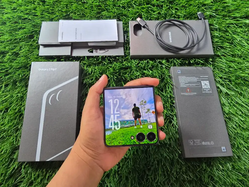 Samsung Z Flip 7 5G 12/256 Mulus 99% Garansi Resmi 8 bulan