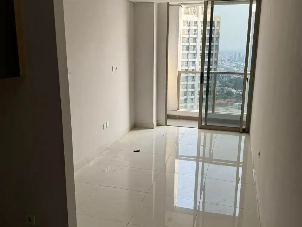 2BR Hook Unfurnished Apartemen Taman Anggrek Residences - Jakarta Barat