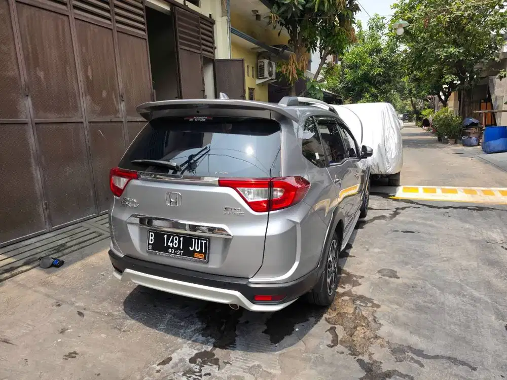 Honda BR-V BRV Prestige CVT Matic AT Tahun 2016 Silver , 2017