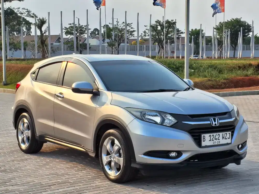Honda HRV E 1.5 Automatic 2018 TDP 45 JUTA