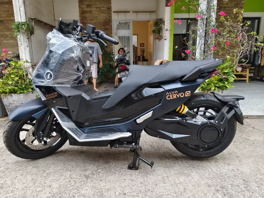 Jual Alva Cervo Q 2026 - Supernova Black
