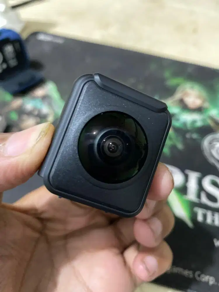 Lensa Kamera Insta 360 | One R 4K