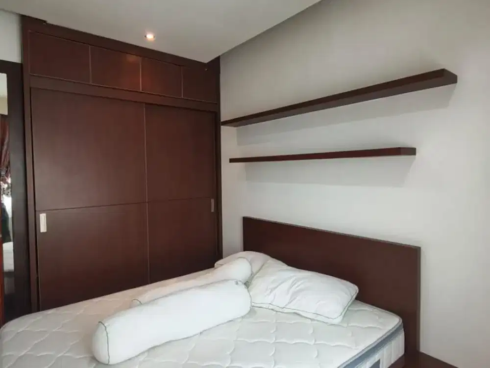 Disewakan Apartemen Sudirman Park Lantai 39 – Fully Furnished dengan City & Pool View