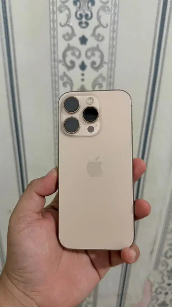 Iphone 16 Pro 256GB Dessert Titanium