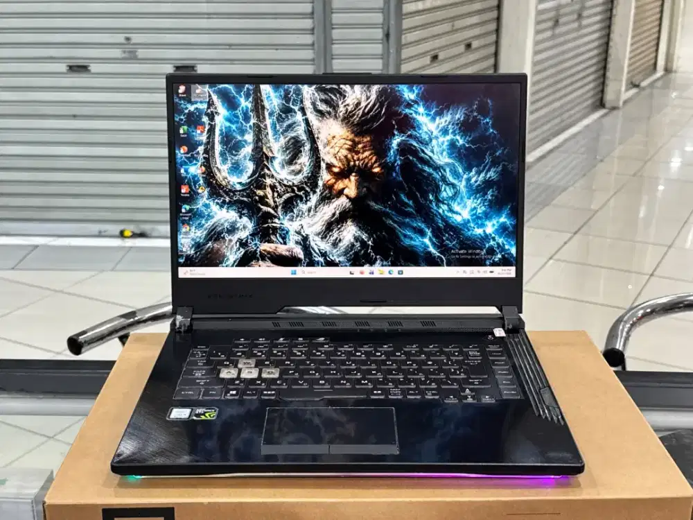 ASUS ROG Strix Core i5  NVIDIA GeForce GTX 1050 RAM 8GB SSD 255GB