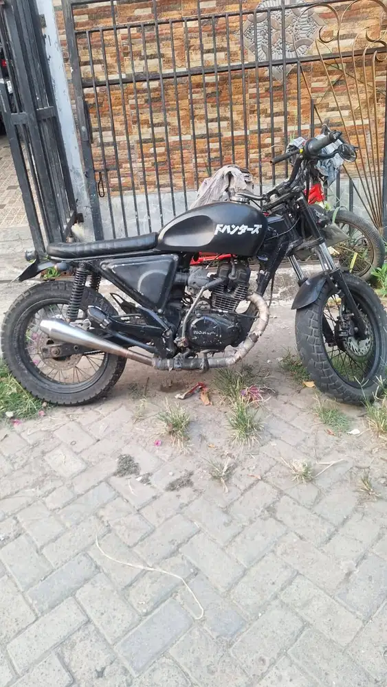 Di jual motor custom bisa surat lengkap pajak mati