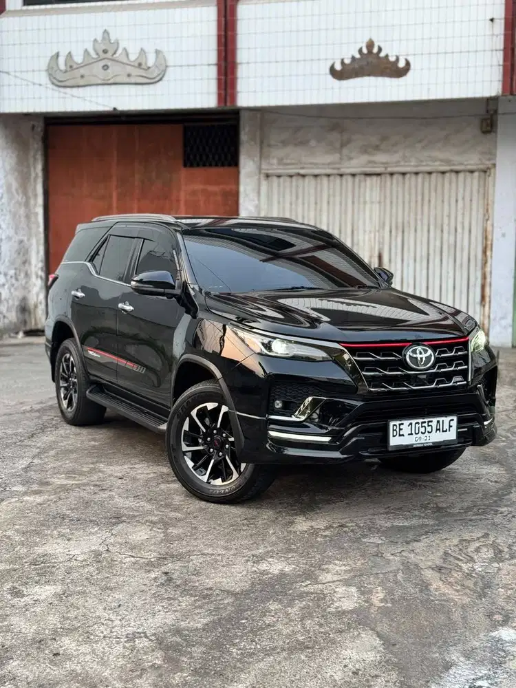 Toyota Fortuner 2.4 VRZ TRD 2021 A/T