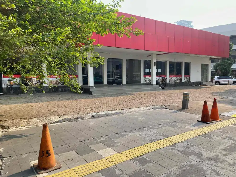 Disewakan Ruang Usaha di Kemang Raya, Lokasi sangat strategis, siap pakai