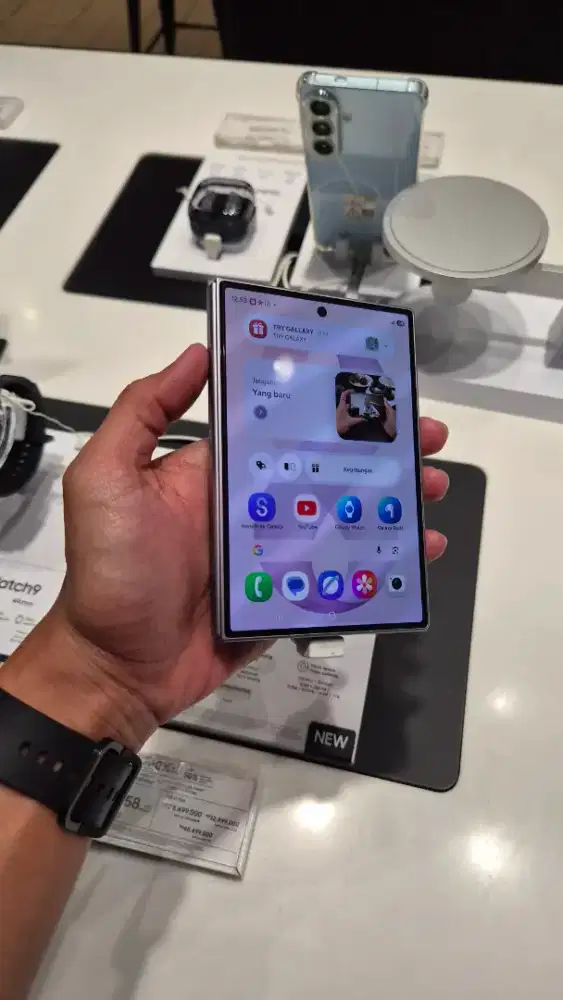 SAMSUNG Z FOLD8 FREE TAB A11, BUDS CORE or GALAXY FIT 3