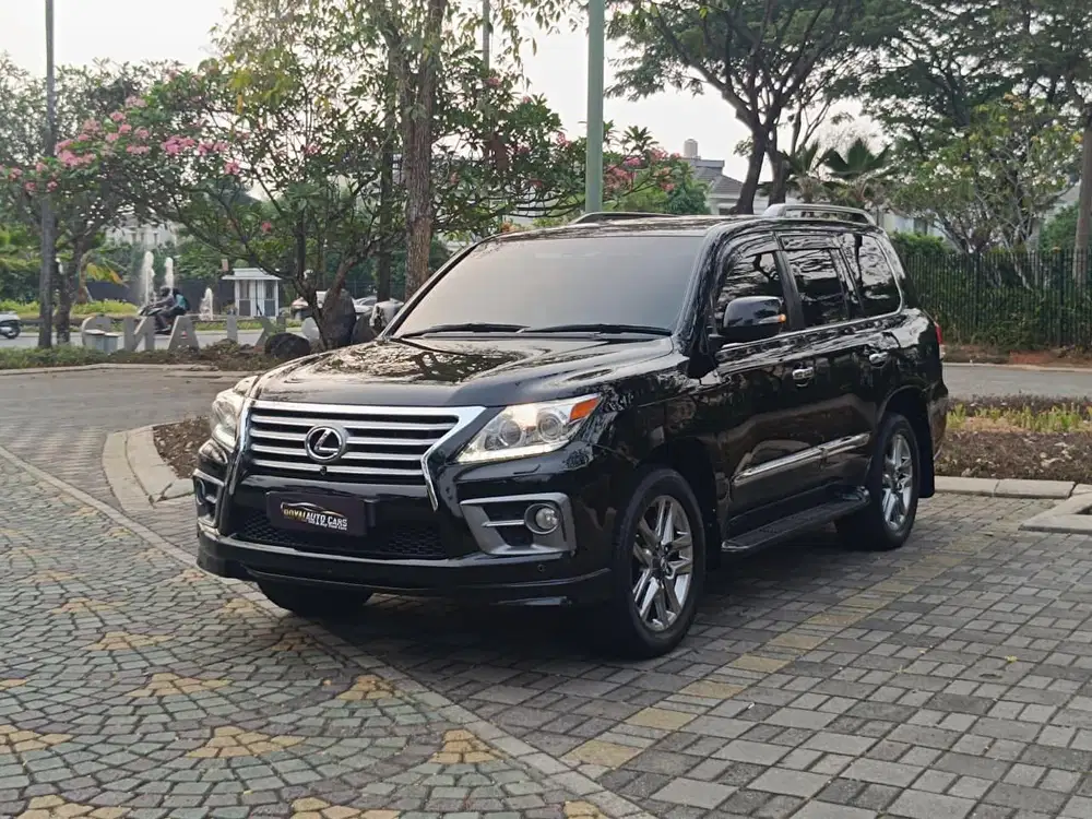 KONDISI BAGUS SIAP PAKAI! Lexus LX570 2012 BEBAS TABRAK BANJIR