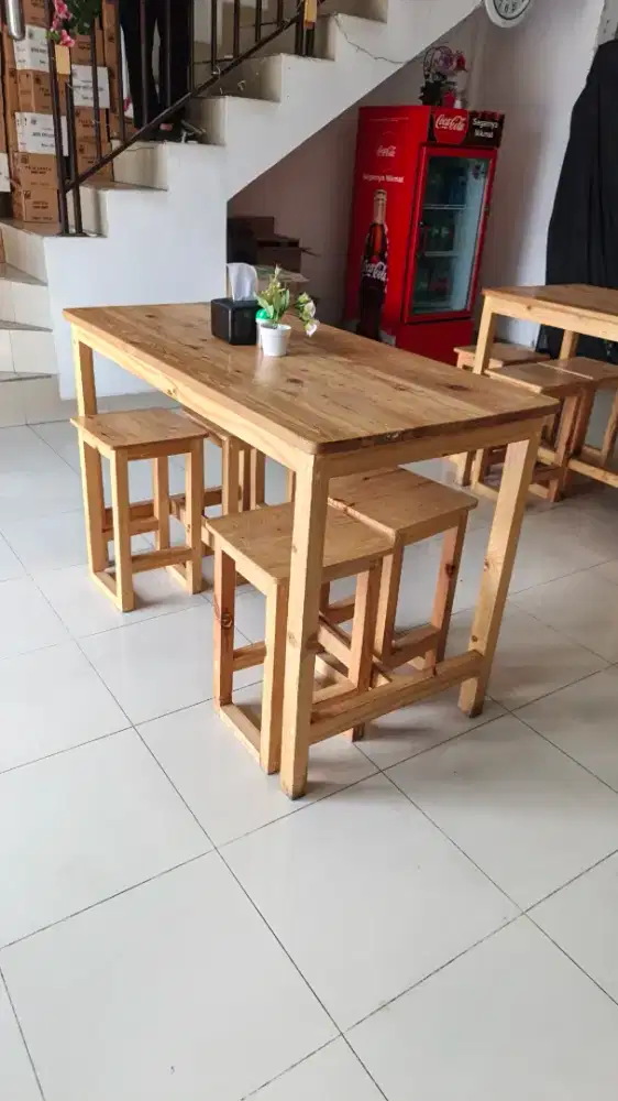 MEJA MAKAN KAYU ex Resto