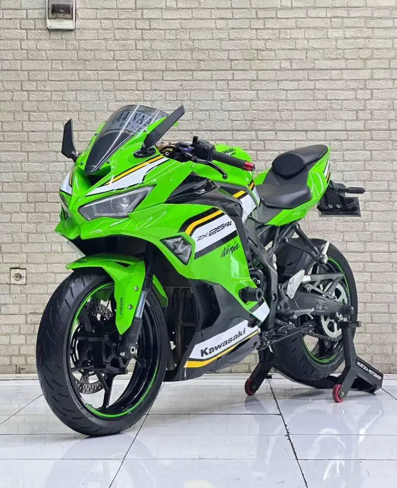 Kawasaki ZX25 RR tahun 2024 pmk 2025 spesial livery KRT full mods