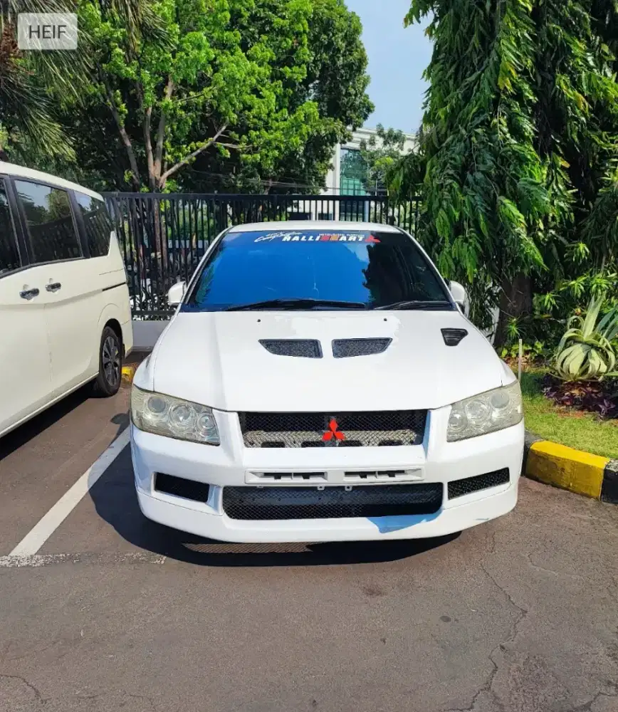 Mitsubishi Lancer 2010 Bensin