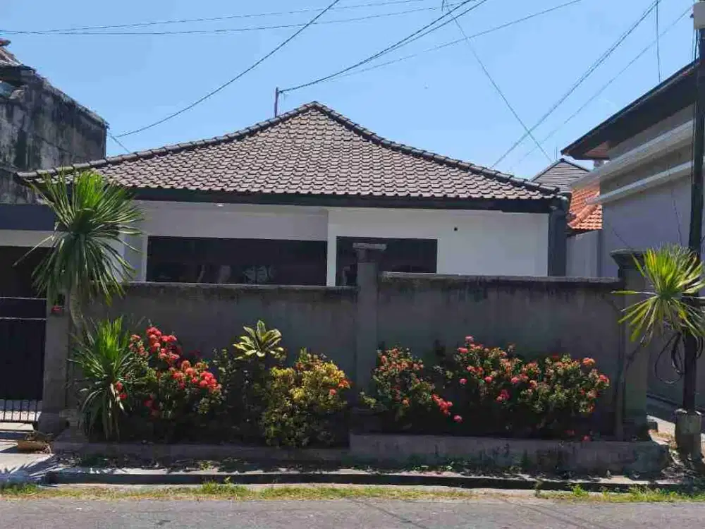 RUMAH NYAMAN DAN STRATEGIS DI KOTA DENPASAR
