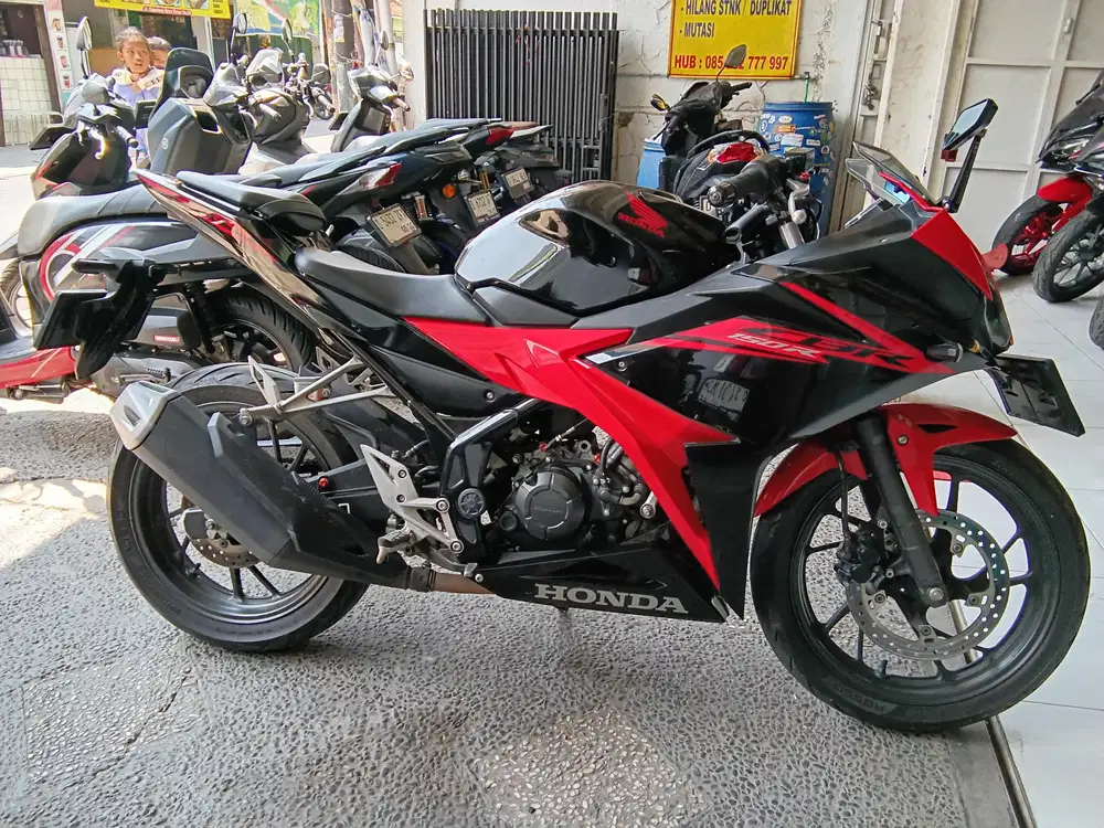 Honda CBR 150R Tahun 2018