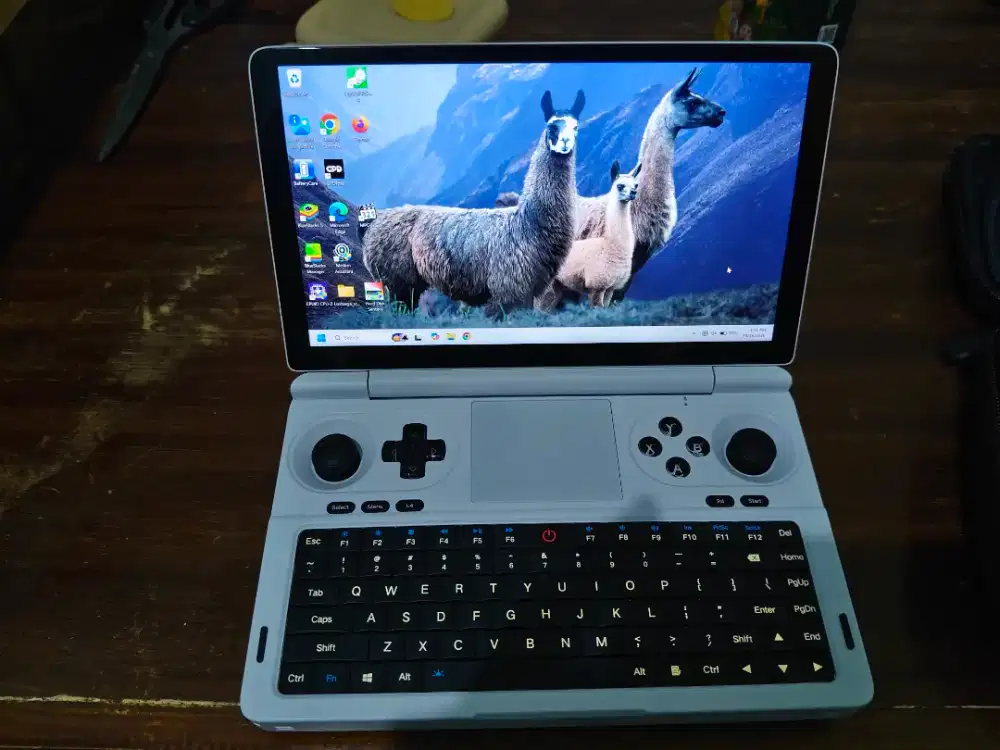 GPD Win Mini 2025 (AMD RYZEN AI HX370)