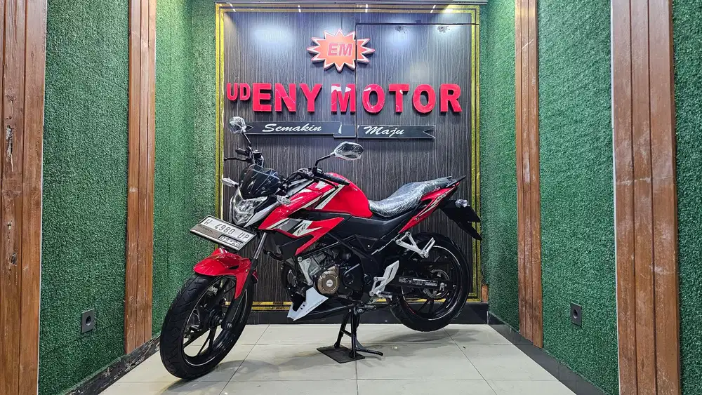 ENY MOTOR - CIAMIK YA! HONDA CB 150R STREETFIRE 2018 - LOW KM