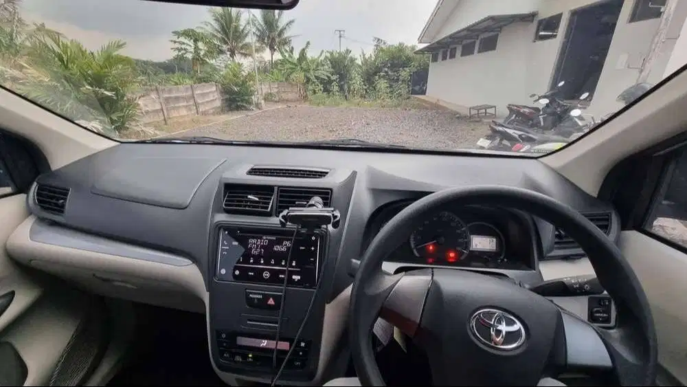 toyota avanza (2020)
